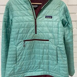 Patagonia Mint Green Quilted Pullover